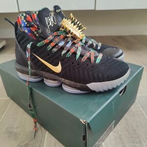 Lebron XVI "Watch the Throne"